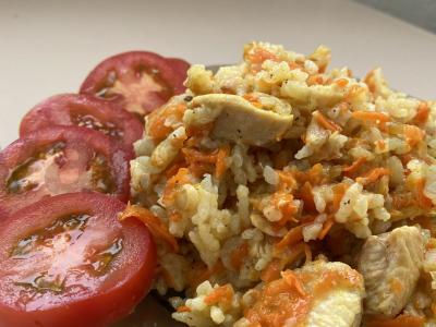 Ryžių košė su mėsa "A la pilaf" pagrindine nuotrauka