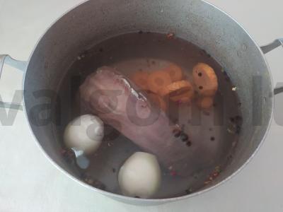 Skanus jautienos liežuvio šaltibarštis su dešra Žingsnis 1