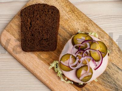 Ruginės duonos sumuštinis su karbonadu Žingsnis 5