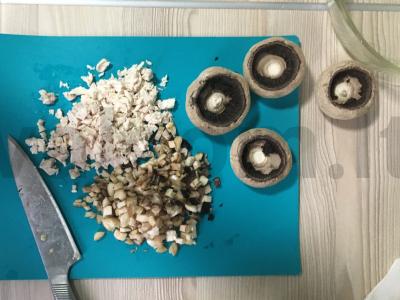 Julianai grybuose Žingsnis 1