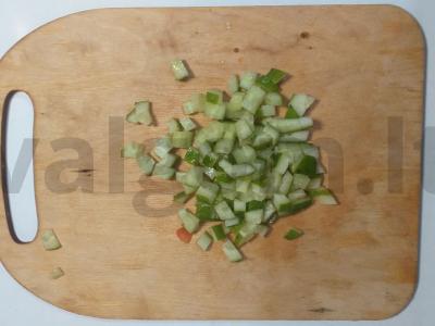 Sultinga šaverma su vištiena ir daržovėmis Žingsnis 3