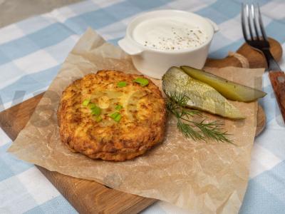 Hašbraunas su česnakais pagrindine nuotrauka