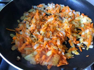 Naminė sūrio sriuba Žingsnis 1