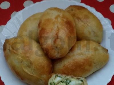 Kiaušinių ir svogūnų paplotėliai multicooker keptuvėje pagrindine nuotrauka