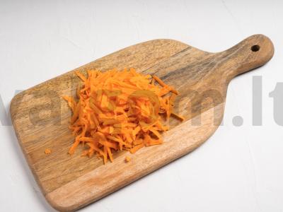 Žuvies salotos su pomidorų pasta žiemai Žingsnis 1