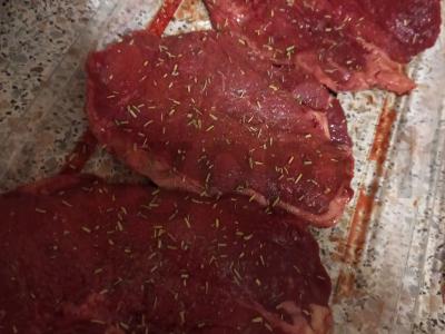 Vidutiniškai keptas jautienos kepsnys Žingsnis 2
