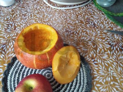 Moliūgas, keptas su obuoliais ir varške Žingsnis 1