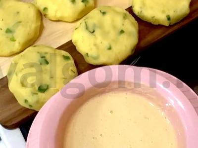 Bulvių zrazy su sūriu ir svogūnais Žingsnis 5