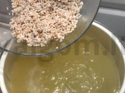 Žuvies sriuba su ryžiais iš lašišos Žingsnis 4