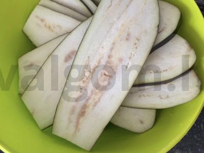 Baklažanų suktinukai Žingsnis 1