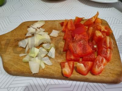 Meksikietiška salsa su mangais ir pipirais Žingsnis 2