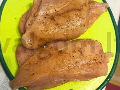 Vištienos filė grietinės padaže Žingsnis 1