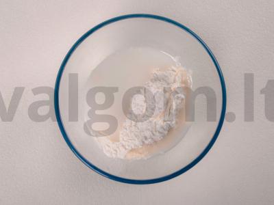 Kaip pasigaminti imbieru glazūruotų meduolių Žingsnis 4