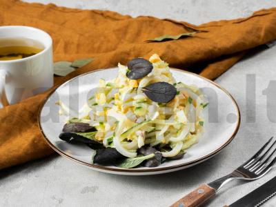 PP kalmarų salotos pagrindine nuotrauka