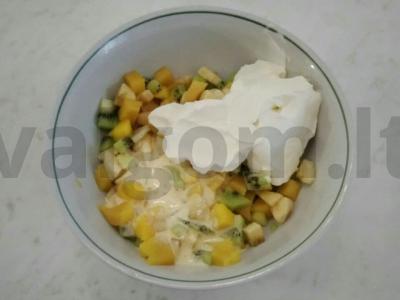 Kreminis terinas su šokoladu ir vaisiais Žingsnis 2