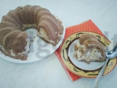 Kreminis terinas su šokoladu ir vaisiais pagrindine nuotrauka