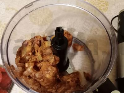 Pyragas be atostogų su šaldytais obuoliais Žingsnis 3