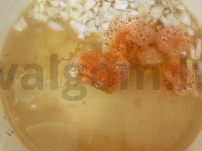 Makaronai su vištiena, žolelėmis ir daržovėmis Žingsnis 3