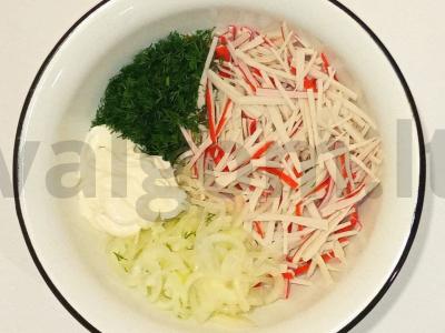 Aštrios salotos Žingsnis 1