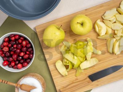 Spanguolių uogienė multicooker įrenginyje Žingsnis 1