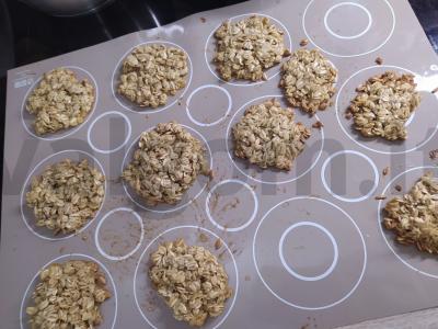 Traškūs avižiniai sausainiai Žingsnis 6