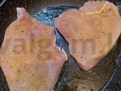 Kalakutienos kepsnys Žingsnis 3