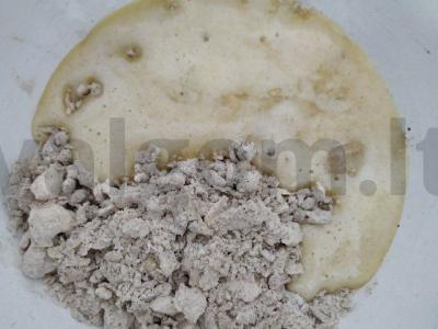 Aromatingos imbierinės žvaigždutės su aštriais prieskoniais ir žemės riešutais Žingsnis 1