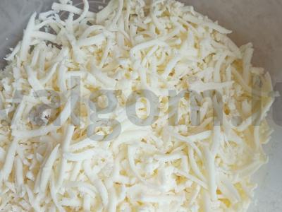 Bulvių apkepas su malta mėsa, sūriu ir šviežiomis žolelėmis Žingsnis 3