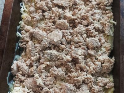 Bulvių apkepas su malta mėsa, sūriu ir šviežiomis žolelėmis Žingsnis 8