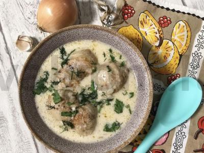 Kabardinietiška vištiena pagrindine nuotrauka