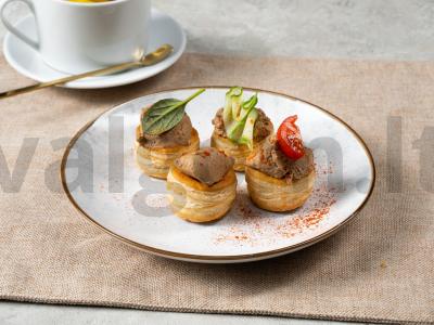 Volovanai su naminiu paštetu pagrindine nuotrauka