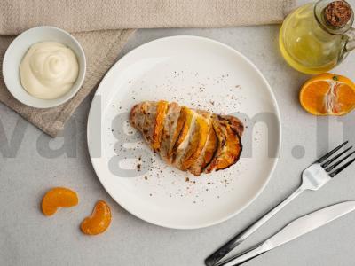 Kalakutiena, kepta su mandarinais pagrindine nuotrauka