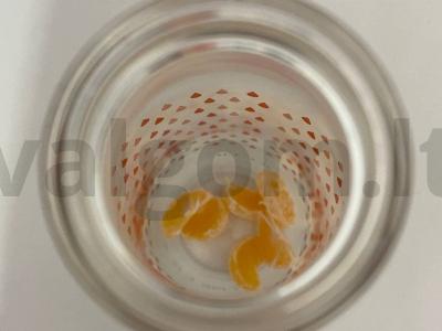 Kalakutienos vynas su citrusiniais vaisiais, braškėmis ir džiovintais vaisiais Žingsnis 2