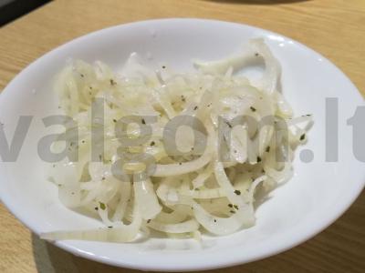 Marinuoti svogūnai pagrindine nuotrauka