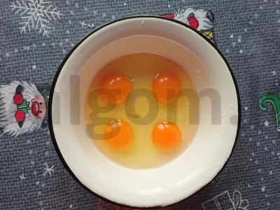 Omletas su žolelėmis Žingsnis 1