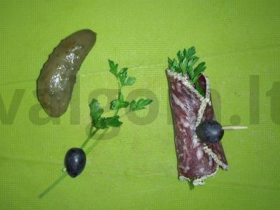 Užkandis su marinuotais agurkais Žingsnis 2