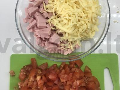 Karšti sumuštiniai ant bagetės Žingsnis 1