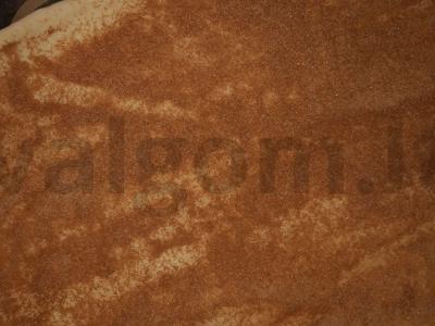 Sraigių bandelės su glajumi. Žingsnis 3