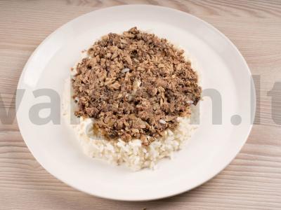 Salotos "Želvelė" iš žuvies konservų su džiovintomis slyvomis Žingsnis 4