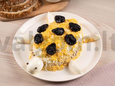 Salotos "Želvelė" iš žuvies konservų su džiovintomis slyvomis Žingsnis 7