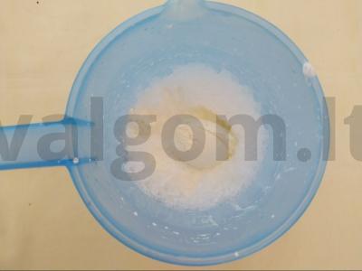 Vyšnių blynų pyragas su aromatizuotu šaltalankių padažu Žingsnis 2