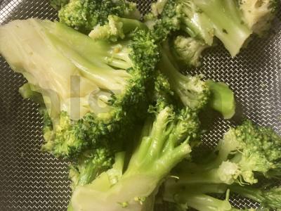 Vištiena su brokoliais Žingsnis 5