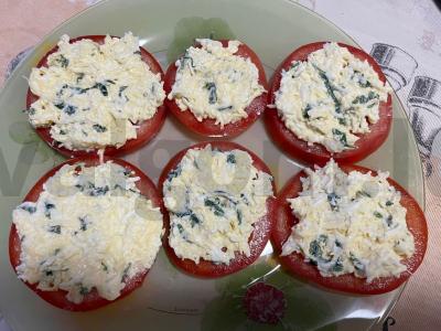 Užkandiniai pomidorai "Snowy tender". pagrindine nuotrauka