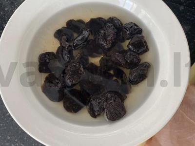 Vištienos suktinukai su džiovintomis slyvomis Žingsnis 1