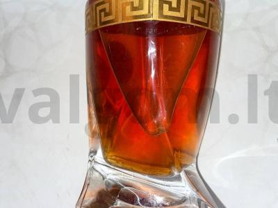 Uogų sirupas grog pagrindine nuotrauka