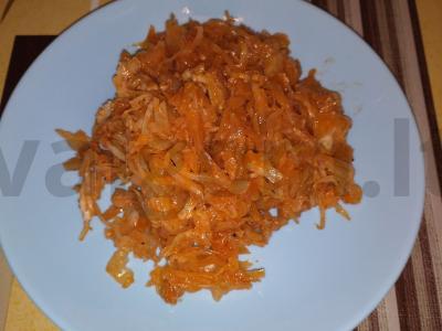 Troškinti kopūstai su kalakutienos įdaru pagrindine nuotrauka