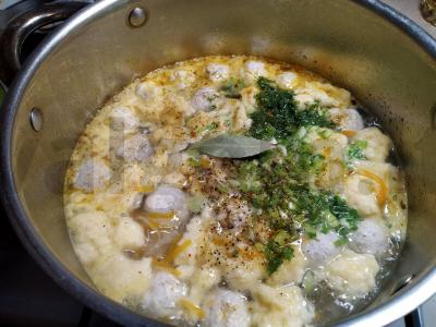 Sriuba su kiaulienos kukuliais ir koldūnais Žingsnis 7