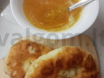 Paprastos vandens tortilijos iš mano vaikystės. pagrindine nuotrauka