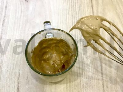 Skani dalgona kava Žingsnis 1