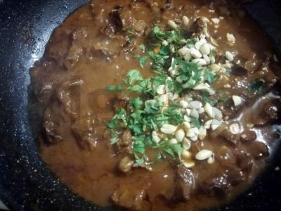 Azijietiška jautiena su žemės riešutais Žingsnis 4